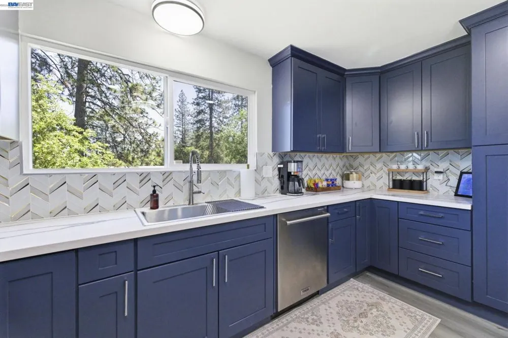 12017 Hillhurst Cir Groveland, CA 95321