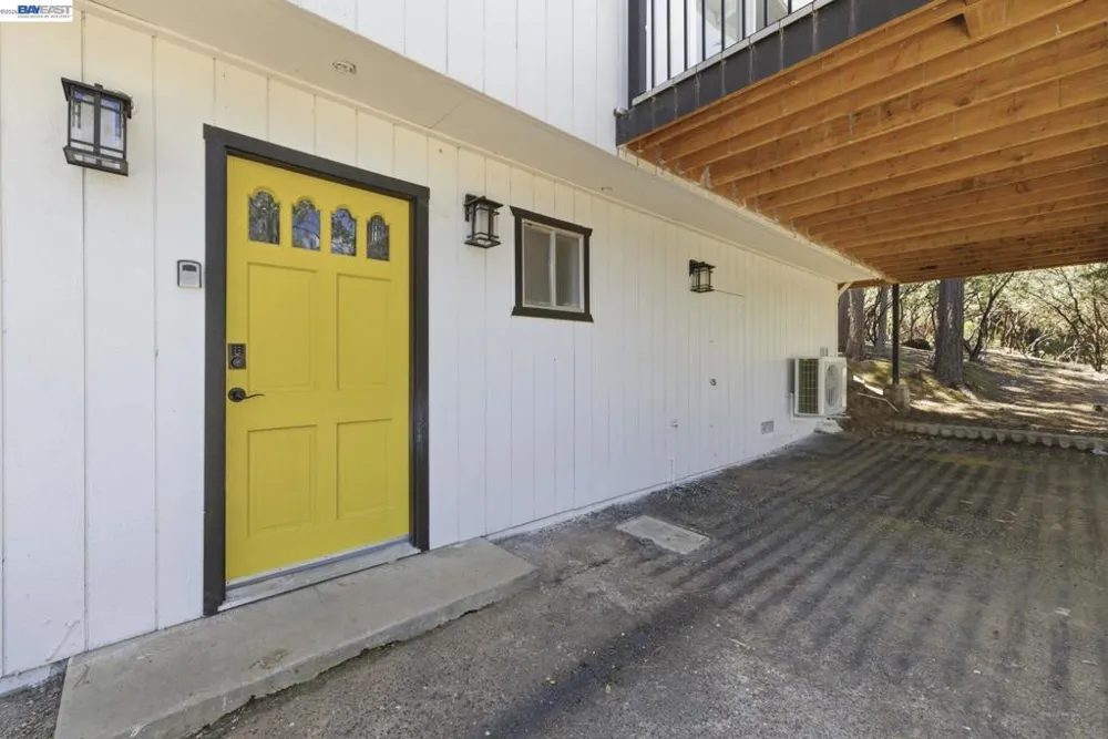 12017 Hillhurst Cir Groveland, CA 95321
