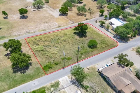931 S Garza Avenue