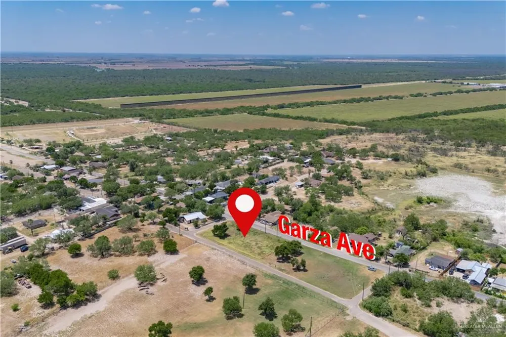 931 S Garza Avenue La Joya, TX 78560