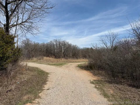 16558 Midway