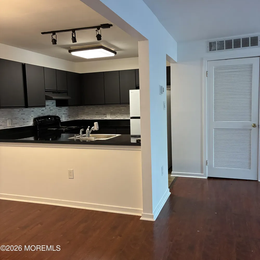 310 Heather Croft Egg Harbor, NJ 08234