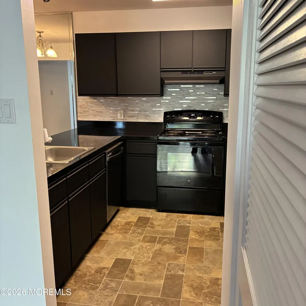 310 Heather Croft Egg Harbor, NJ 08234