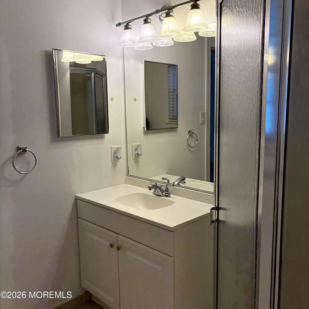 310 Heather Croft Egg Harbor, NJ 08234