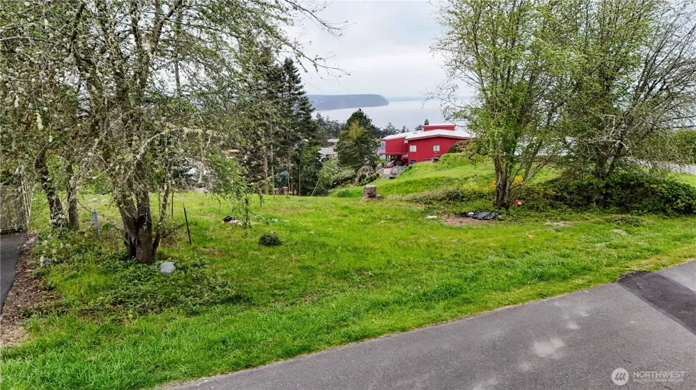 188 S Rhododendron Dr. Port Townsend, WA 98368