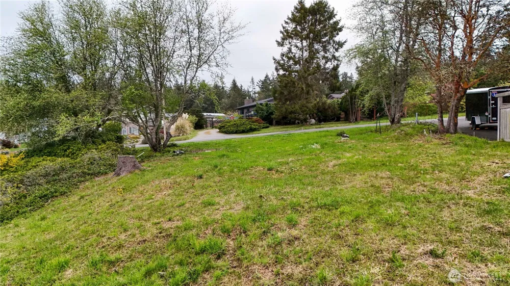 188 S Rhododendron Dr. Port Townsend, WA 98368