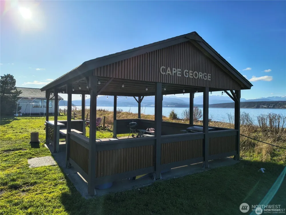 188 S Rhododendron Dr. Port Townsend, WA 98368
