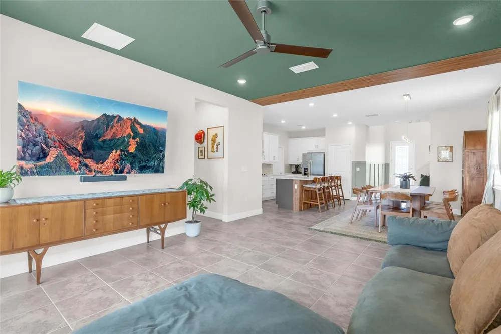 2019 SUNSHINE PEAK DRIVE Minneola, FL 34715