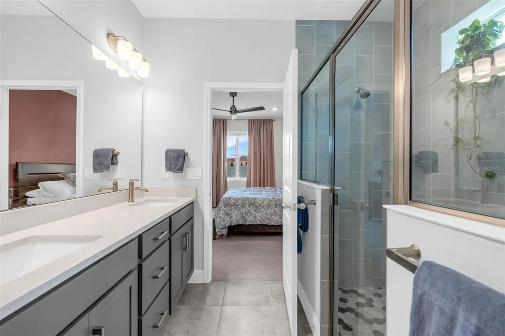 2019 SUNSHINE PEAK DRIVE Minneola, FL 34715