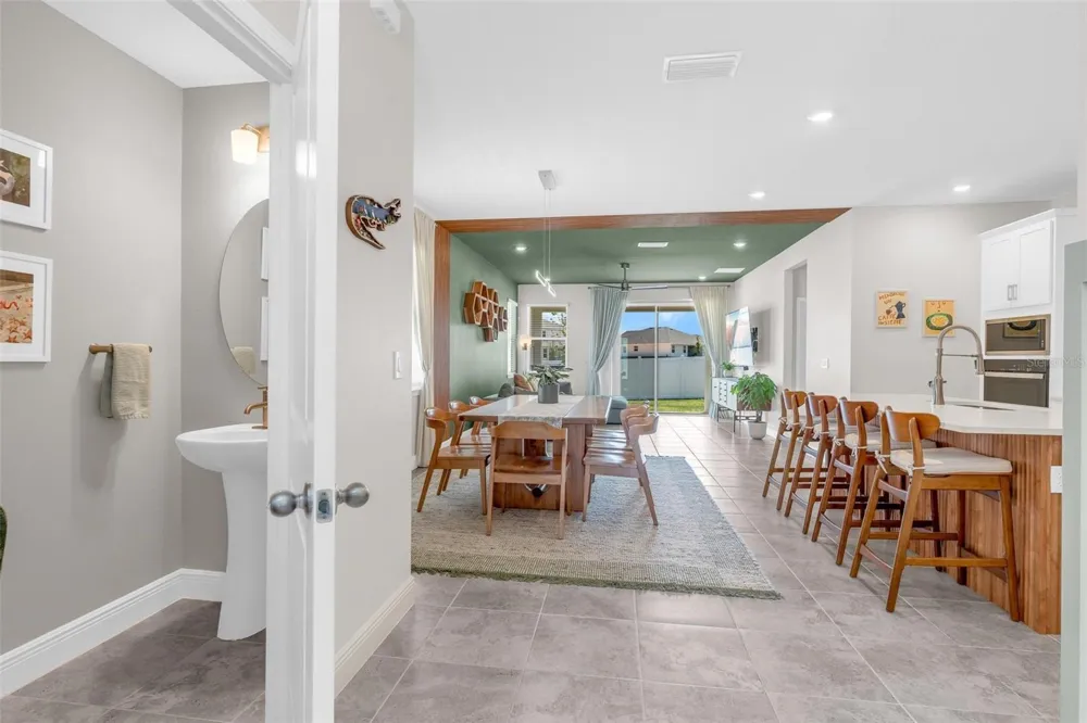 2019 SUNSHINE PEAK DRIVE Minneola, FL 34715