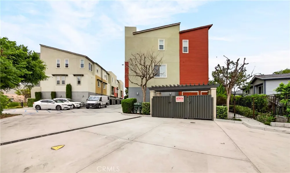 156 Orange Brea, CA 92821