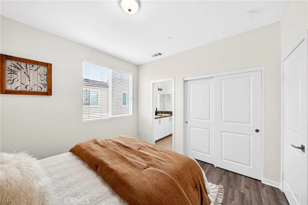 156 Orange Brea, CA 92821
