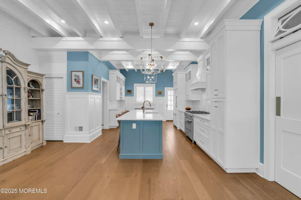 15 West Street Monmouth Beach, NJ 07750