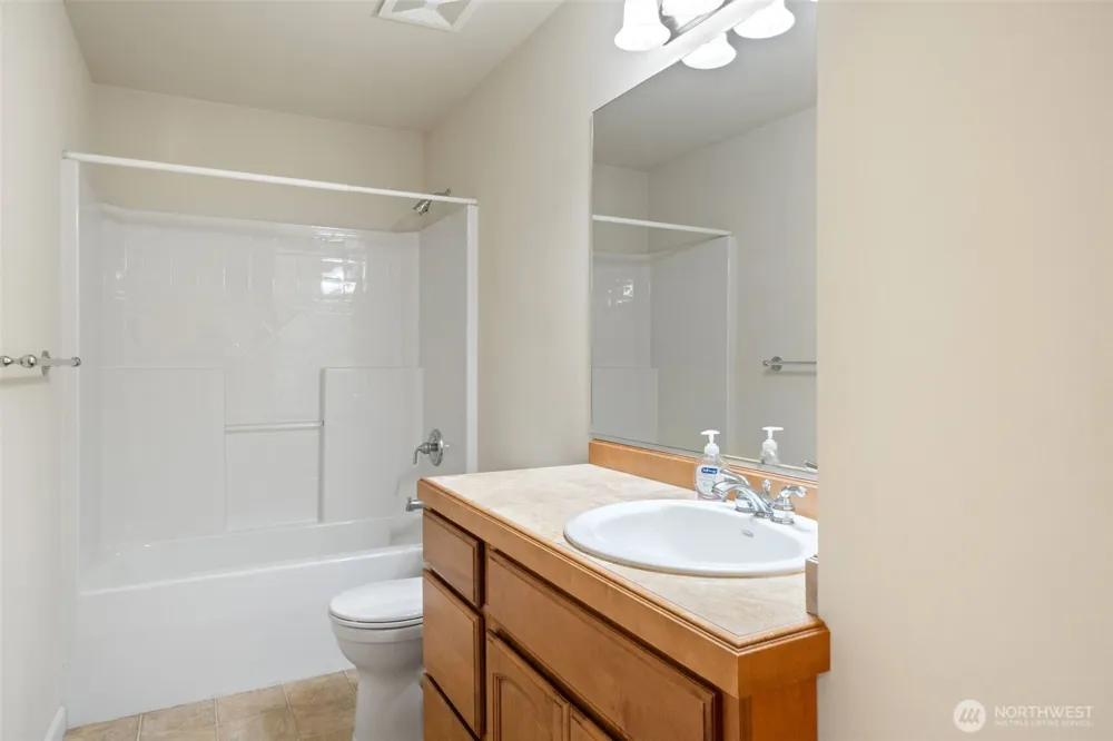 160 E Soderberg Road #C7 Allyn, WA 98524
