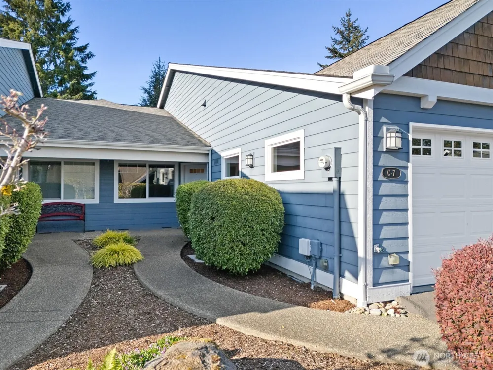 160 E Soderberg Road #C7 Allyn, WA 98524