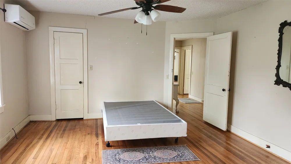 205 Hubbard Omaha, TX 75571