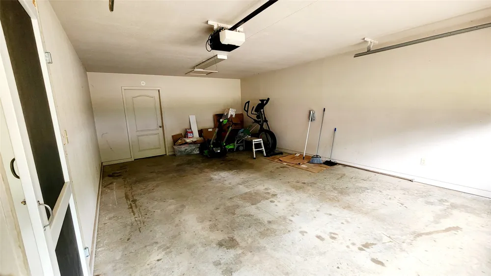 205 Hubbard Omaha, TX 75571