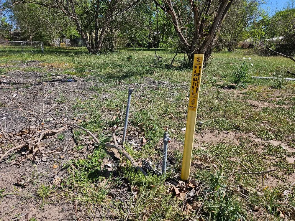 201 Harris Street Smithville, TX 78957