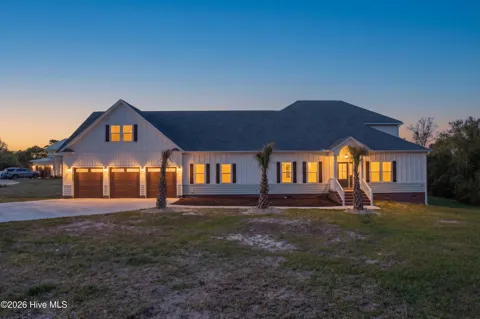 106 Elizabeth Way Court