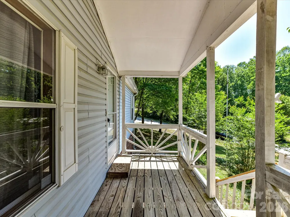 3690 Vickery Drive Maiden, NC 28650
