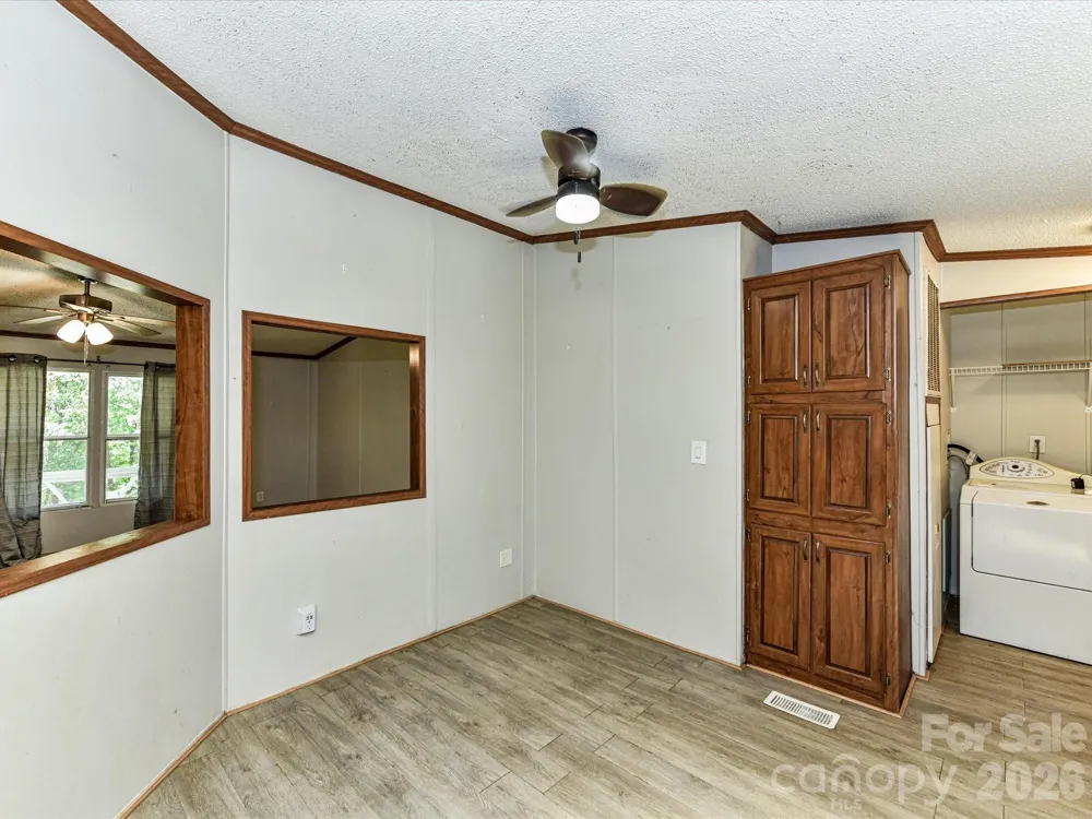 3690 Vickery Drive Maiden, NC 28650