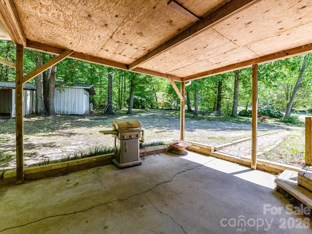 3690 Vickery Drive Maiden, NC 28650