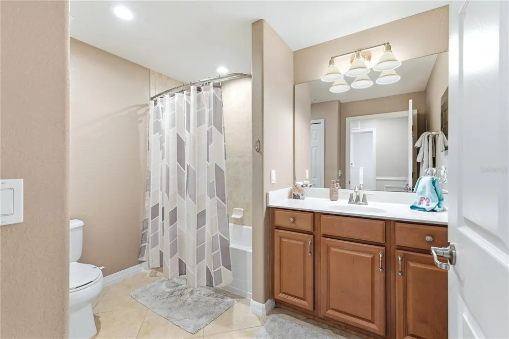 424 WINDING BROOK LANE #104 Bradenton, FL 34212