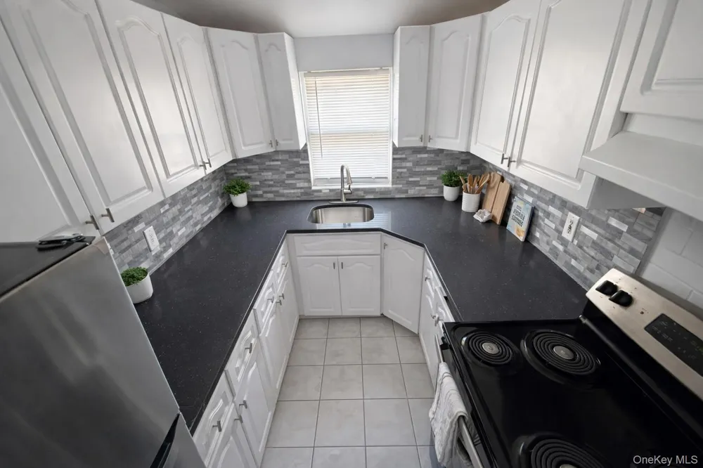 72-18 Elizabeth ave #2 Arverne, NY 11692