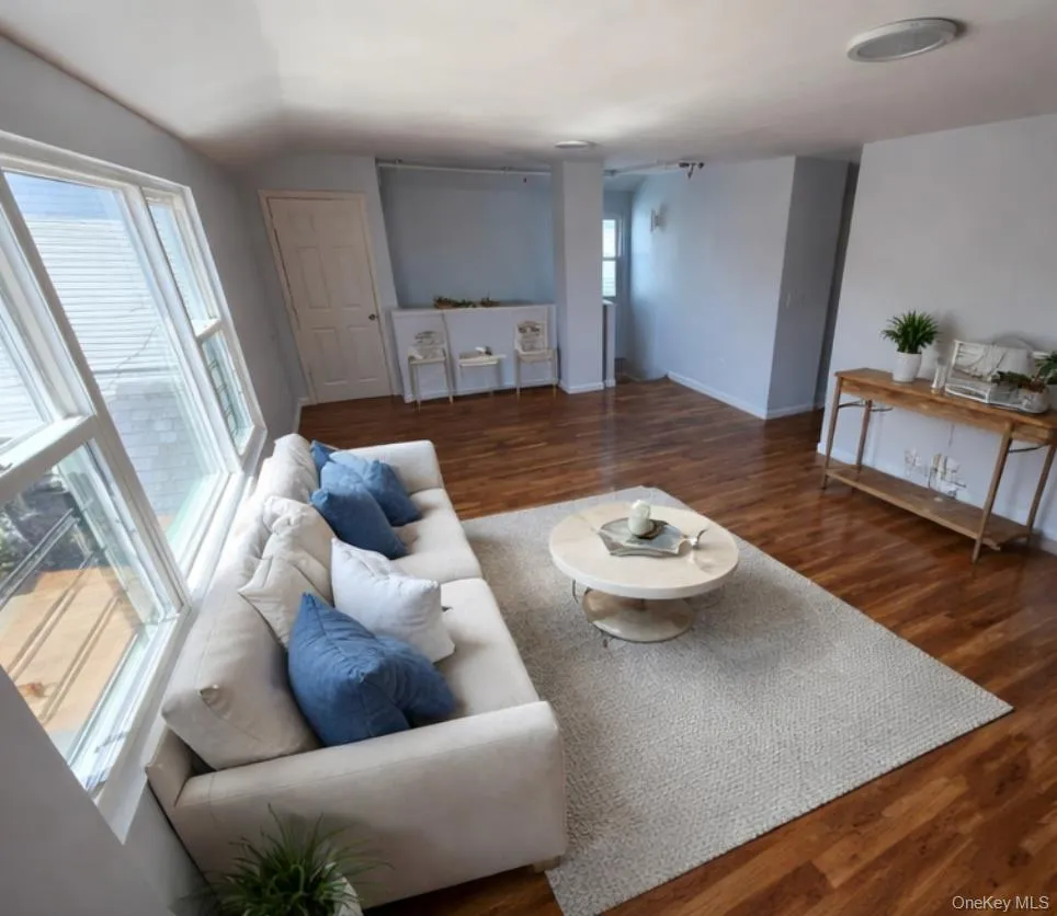 72-18 Elizabeth ave #2 Arverne, NY 11692
