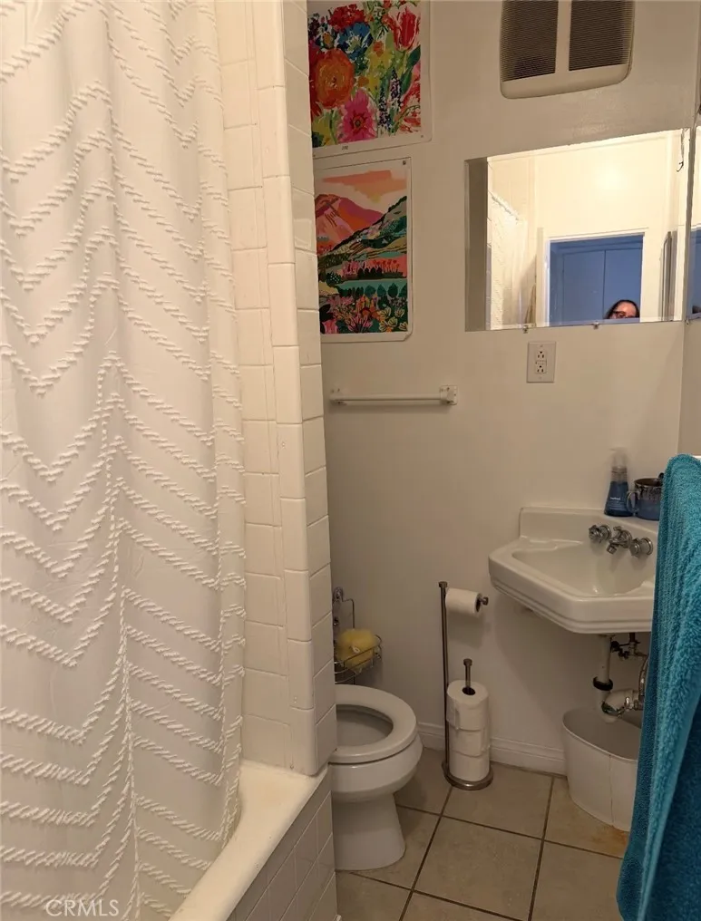 337 Clemente Avalon, CA 90704