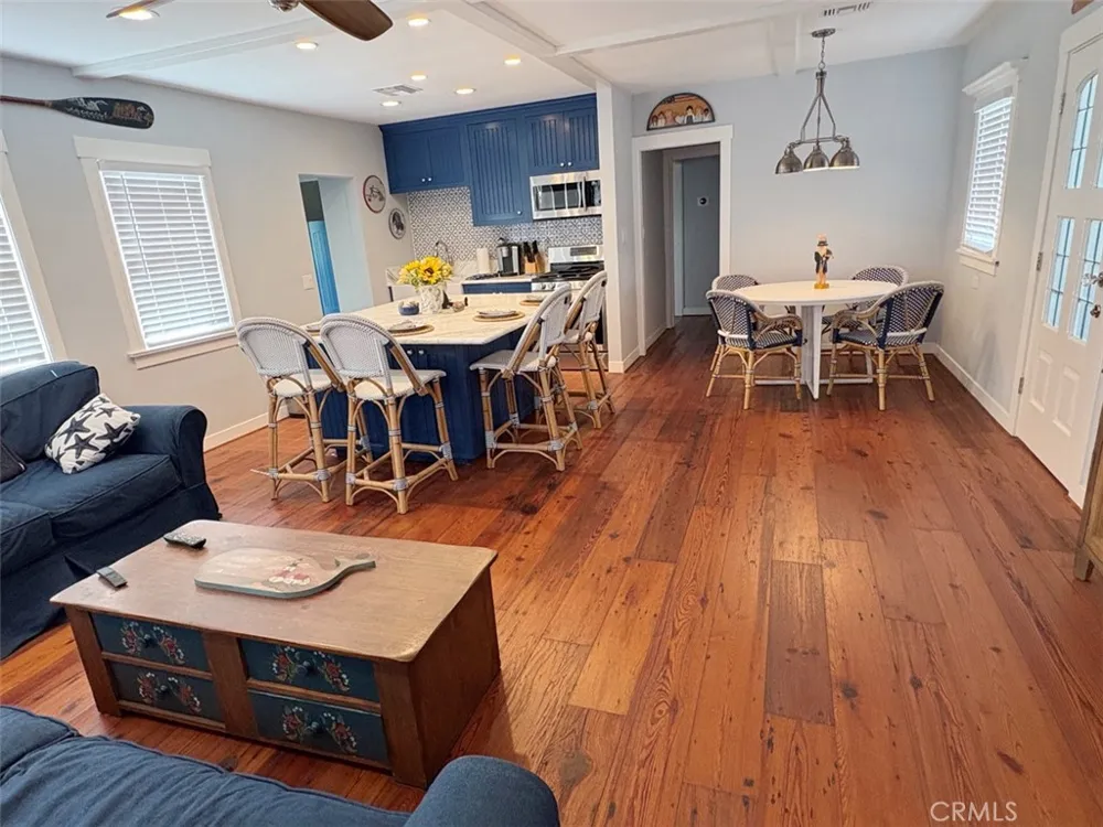 337 Clemente Avalon, CA 90704