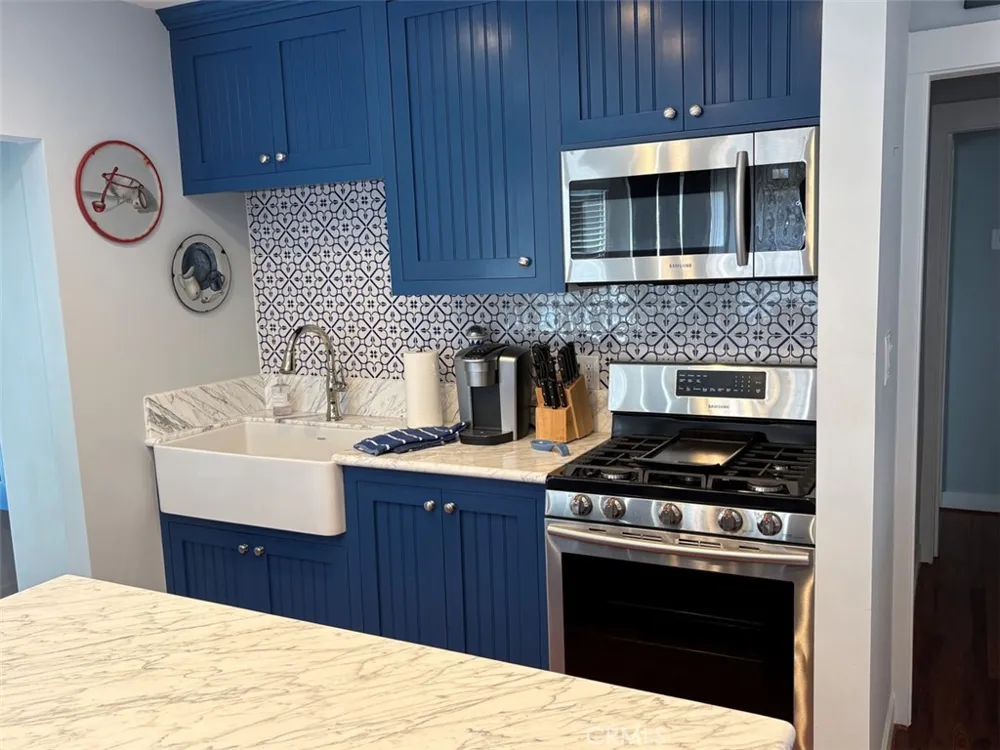 337 Clemente Avalon, CA 90704