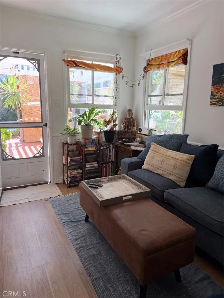 337 Clemente Avalon, CA 90704