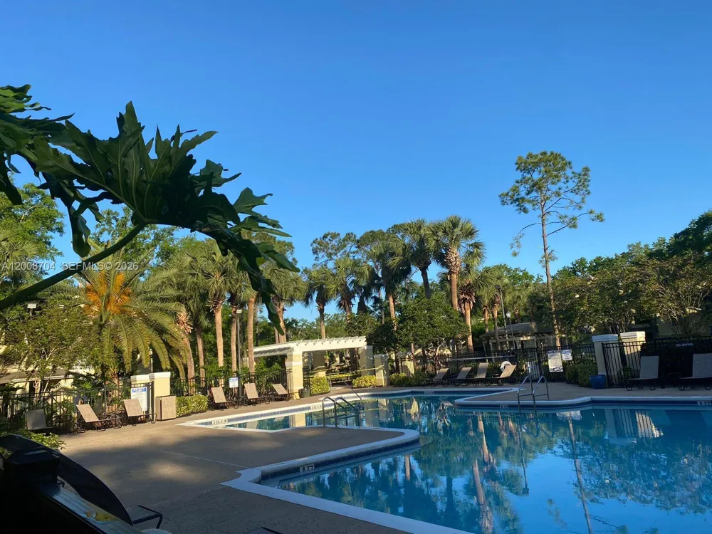 2544 Robert Trent Jones Drive #825 Orlando, FL 32835