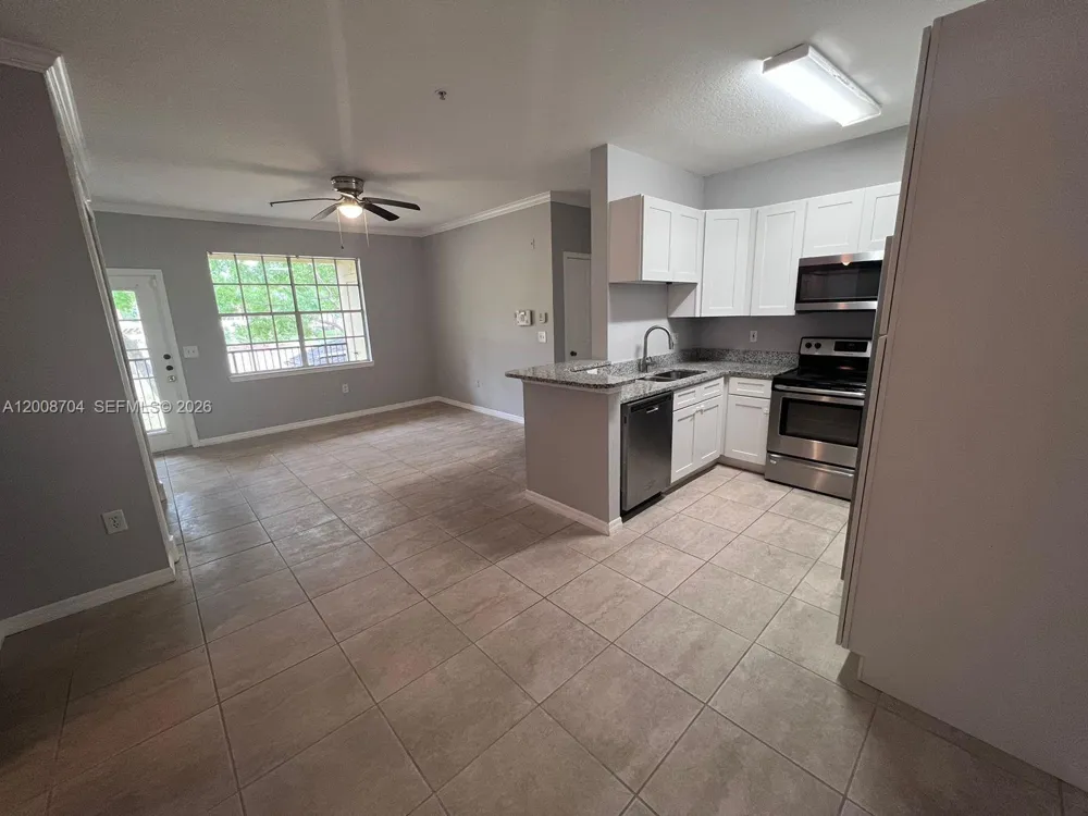 2544 Robert Trent Jones Drive #825 Orlando, FL 32835
