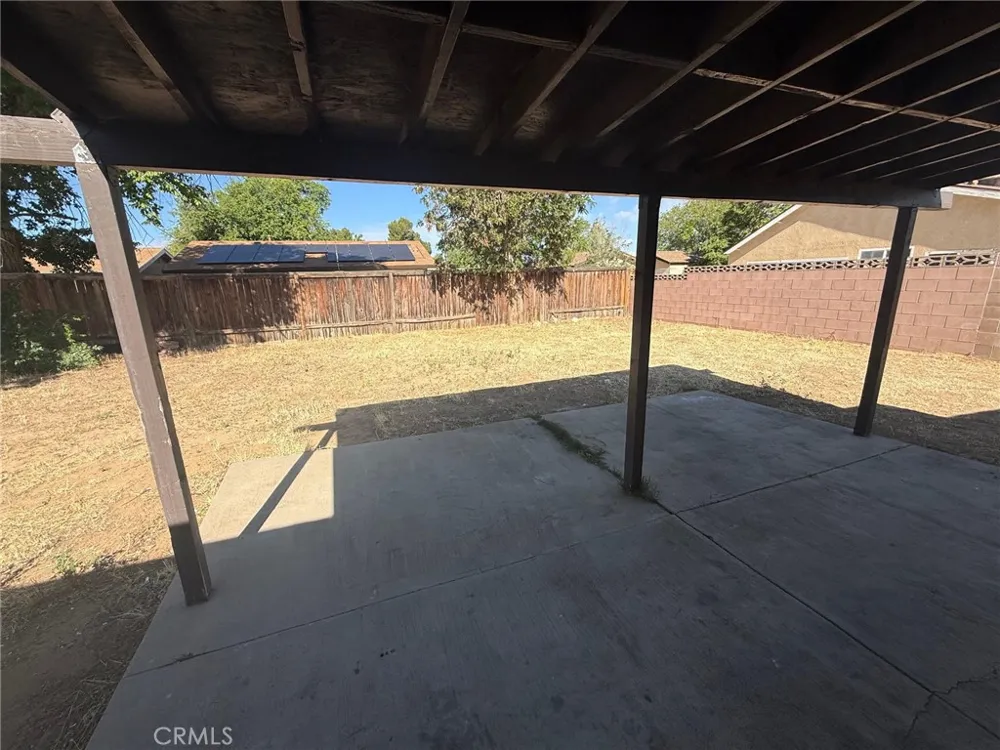 43051 Yew Street Lancaster, CA 93536