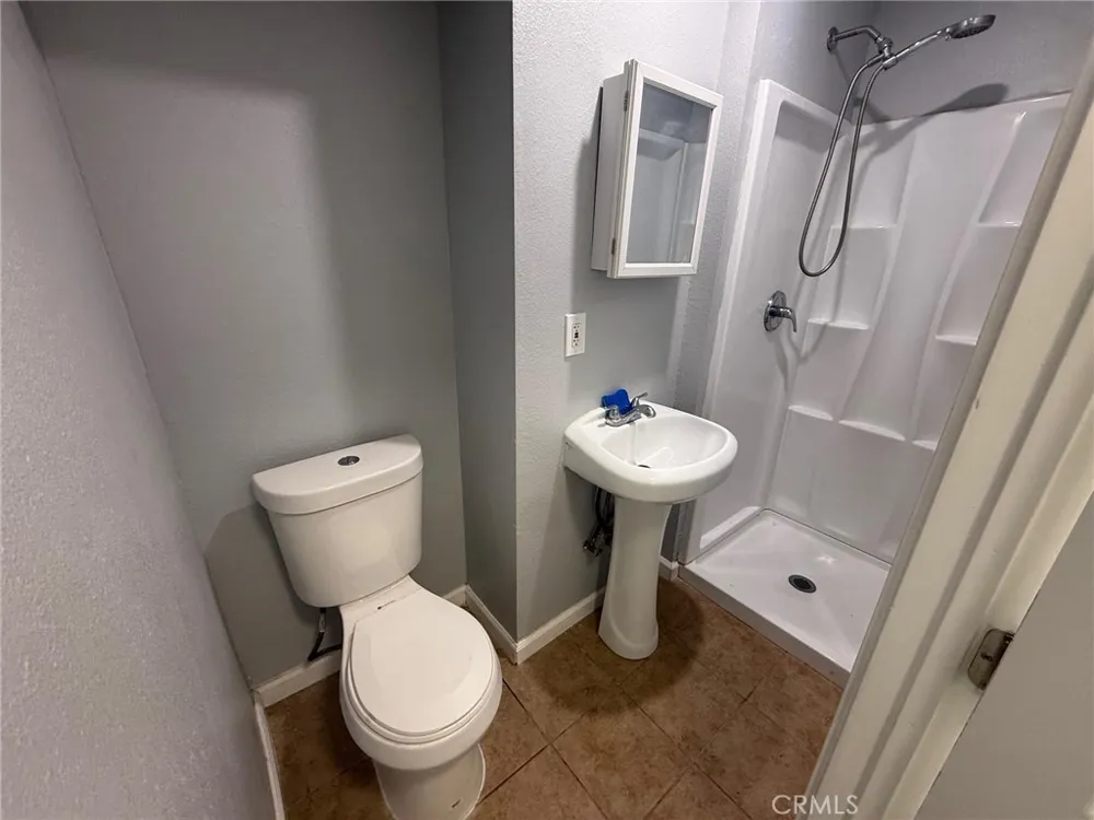 43051 Yew Street Lancaster, CA 93536