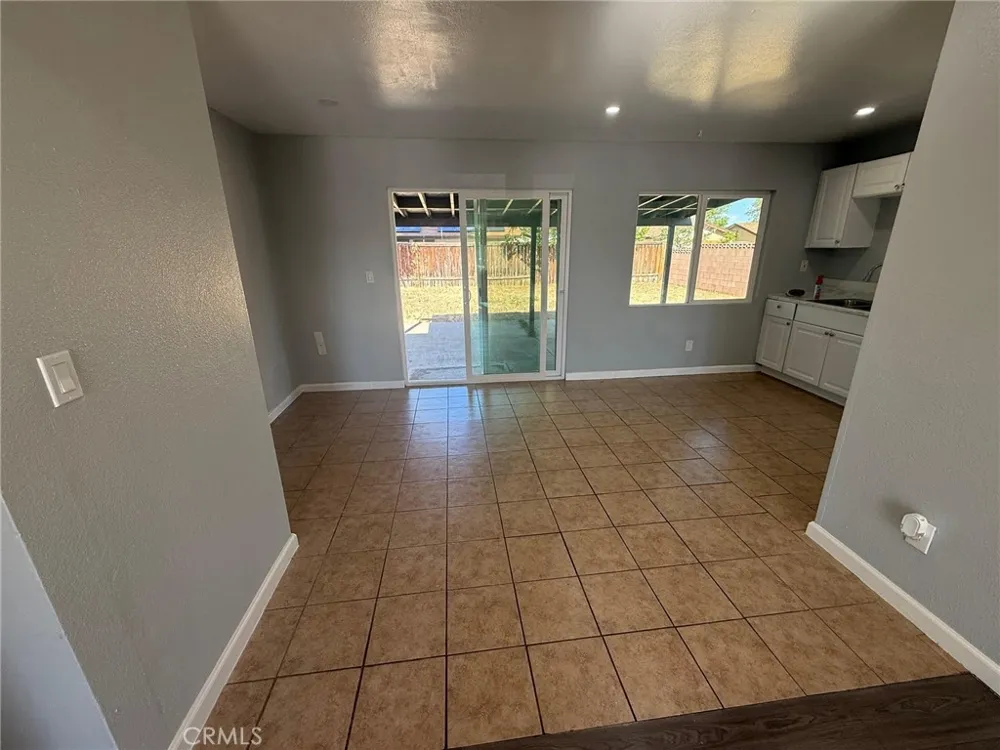 43051 Yew Street Lancaster, CA 93536