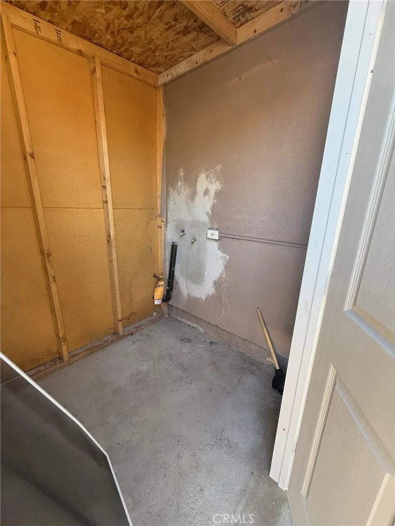 43051 Yew Street Lancaster, CA 93536