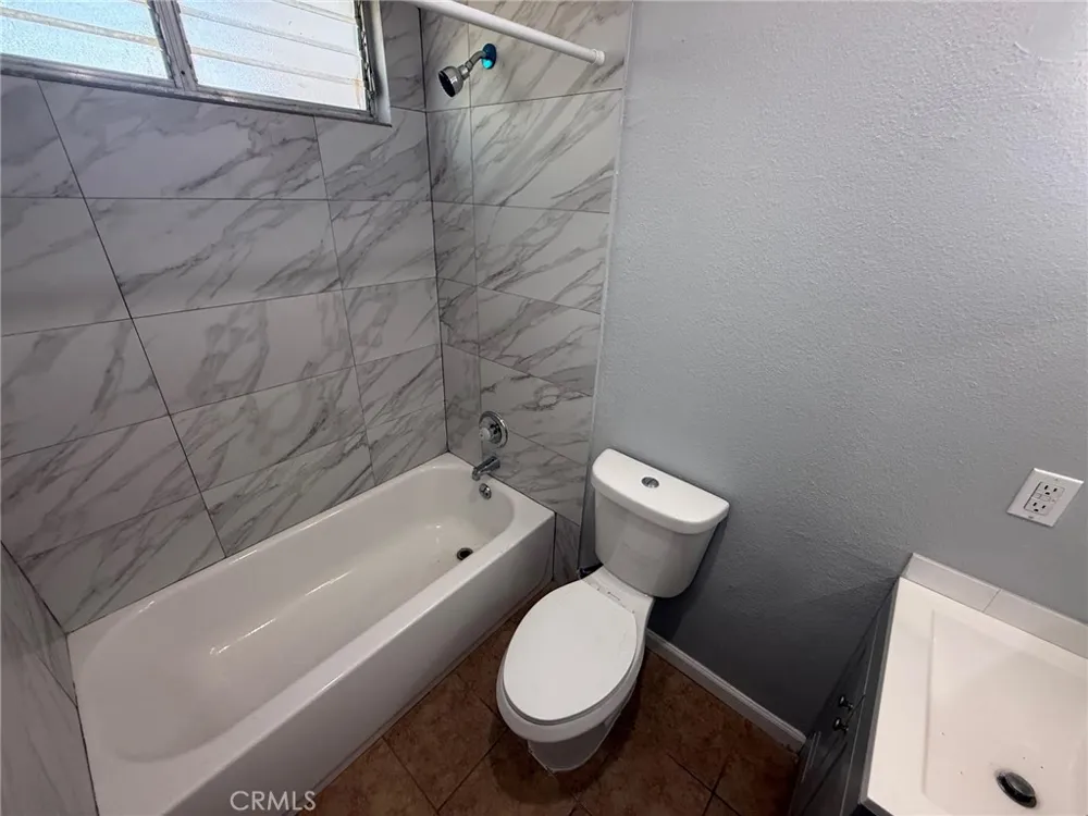 43051 Yew Street Lancaster, CA 93536