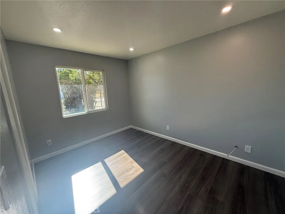 43051 Yew Street Lancaster, CA 93536
