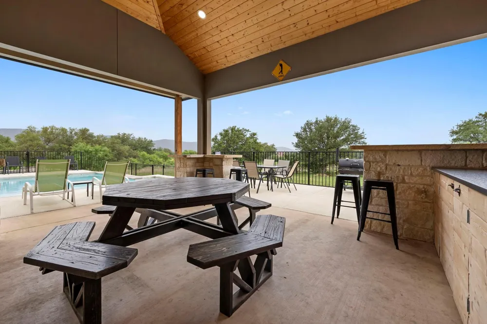 1463 Mountain Valley Drive Concan, TX 78838