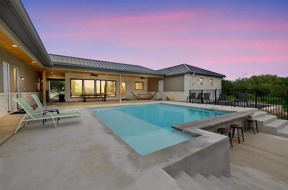 1463 Mountain Valley Drive Concan, TX 78838