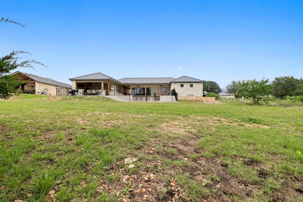 1463 Mountain Valley Drive Concan, TX 78838