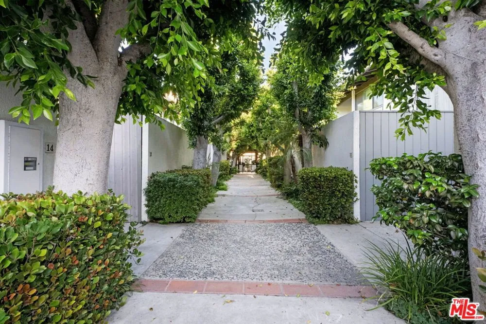 5951 Canterbury Drive #20 Culver City, CA 90230