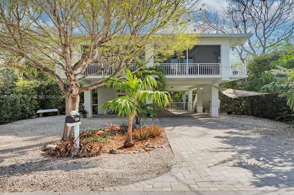 1019 Snapper Ln Key Largo, FL 33037