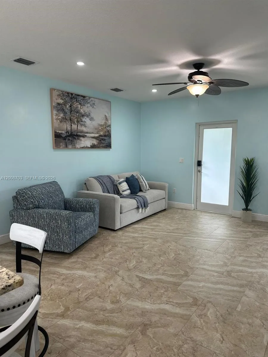 1019 Snapper Ln Key Largo, FL 33037