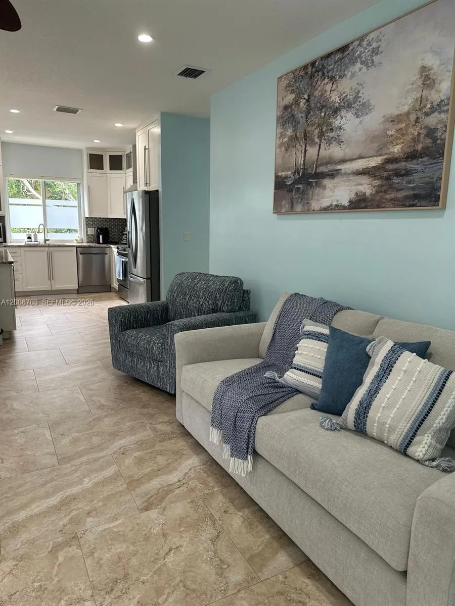 1019 Snapper Ln Key Largo, FL 33037