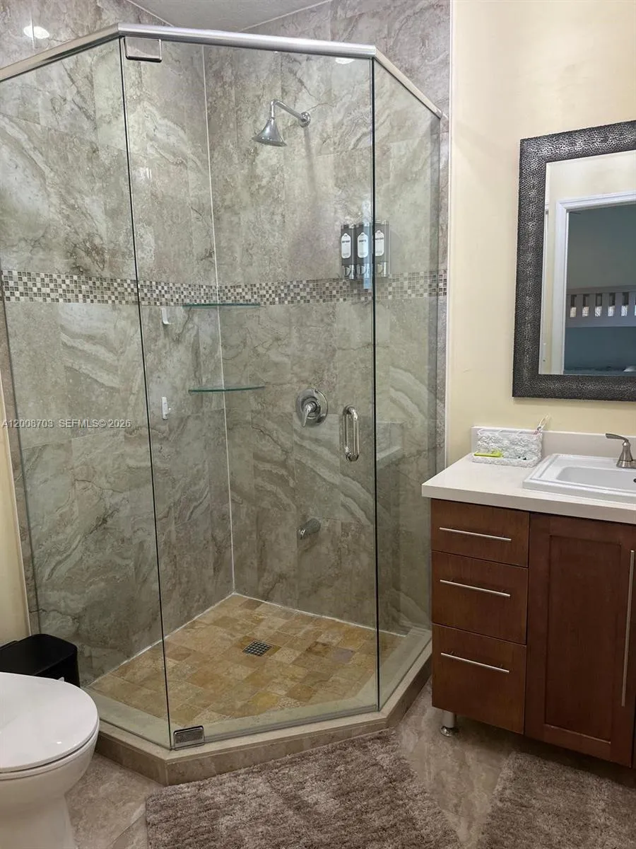 1019 Snapper Ln Key Largo, FL 33037