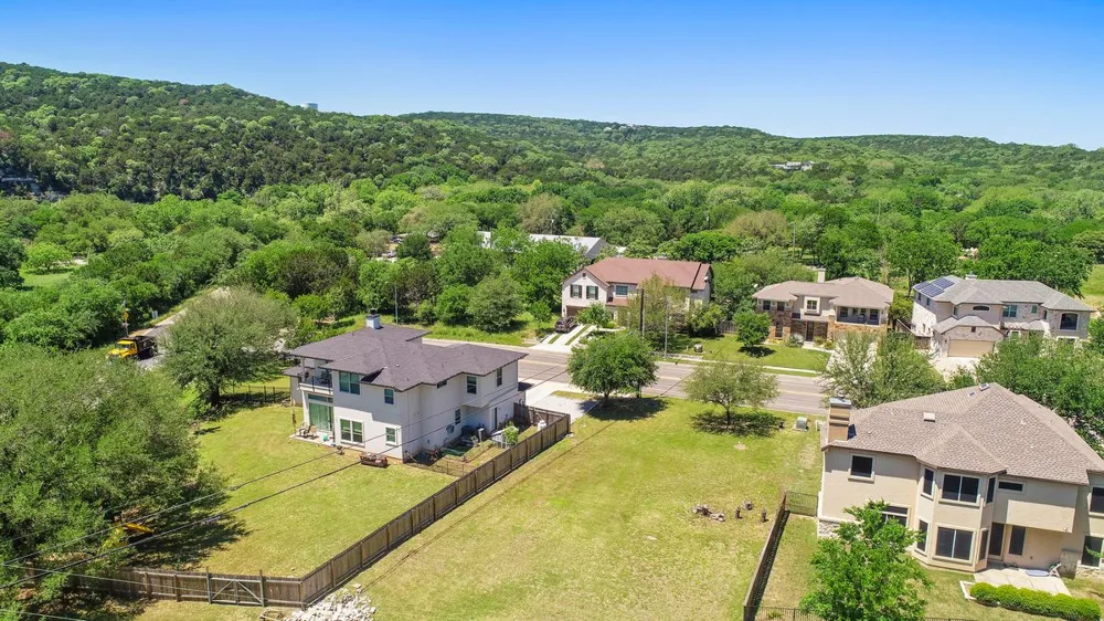 6204 Yaupon Drive Austin, TX 78759
